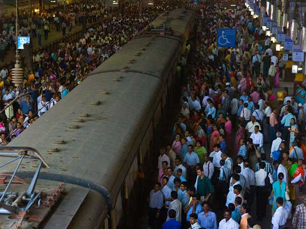  రైళ్లలో...బస్సుల్లో...ప్రత్యేక బాదుడూ షురూ