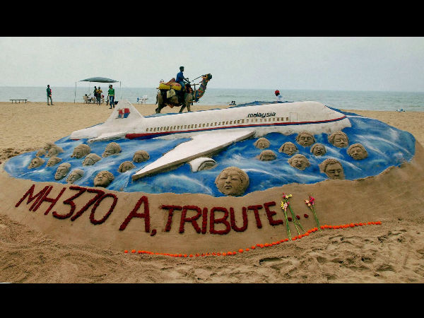  స్వాగతించిన ప్రయాణీకుల కుటుంబ సభ్యులు