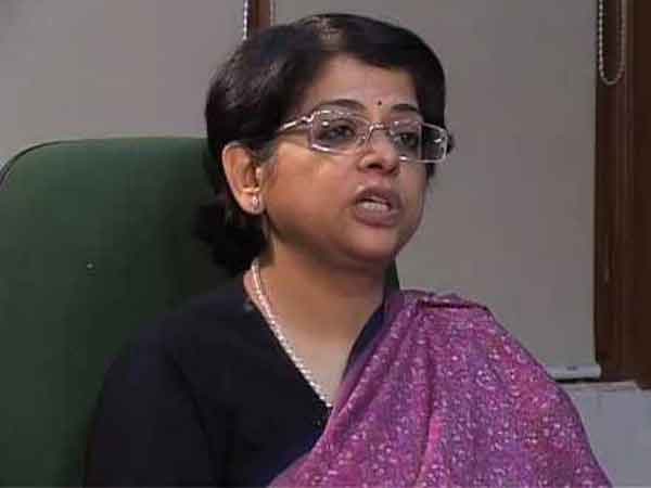  మహిళా న్యాయవాదిని నేరుగా న్యాయమూర్తిగా..