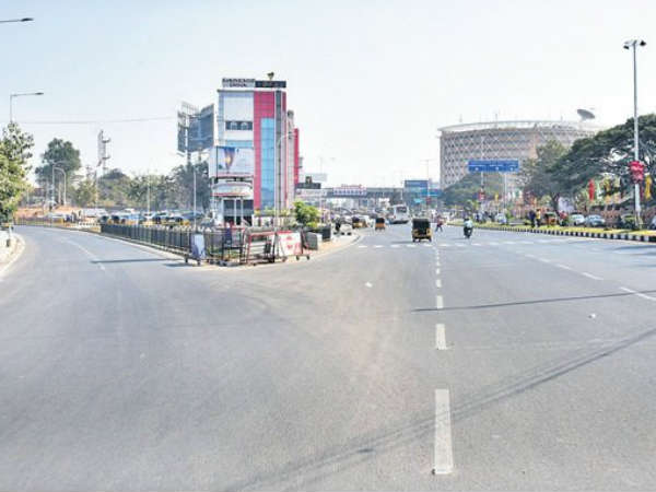 ఇలా ఖాళీ అయిన భాగ్యనగరం