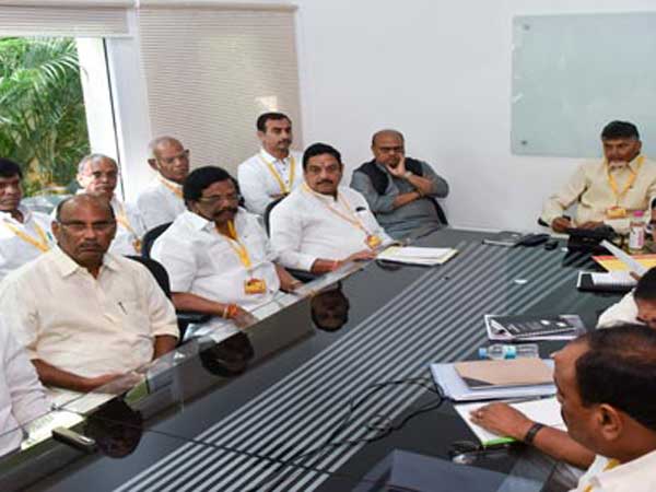  యనమల అభిప్రాయంతో...ఏకీభవించిన చంద్రబాబు...