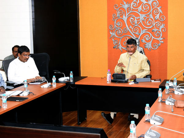 సోషల్ మీడియాలో చర్చ