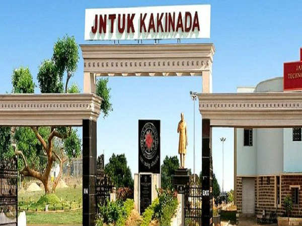  ల్యాబ్ లోజరగాల్సిన పరీక్షలు...క్యాబిన్ లో...