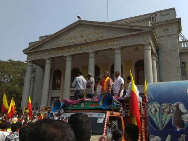 మెజస్టిక్ ఇలా ఉంటుందా!