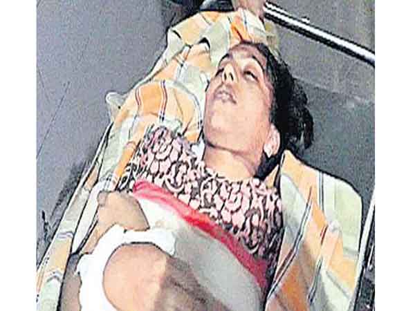 A medico Vishnu priya native of Ananthapur was found dead in her flat A medico Vishnu priya native of Ananthapur was found dead in her flat