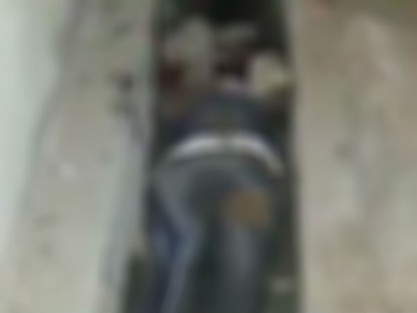 హత్య చేసి మురికికాలువలో పడేశారు