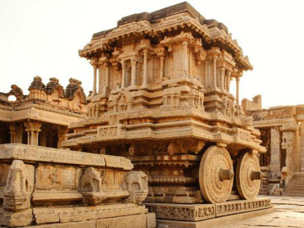 హోటళ్లపై జీఎస్టీని హేతుబద్ధీకరించాలని వినతులు