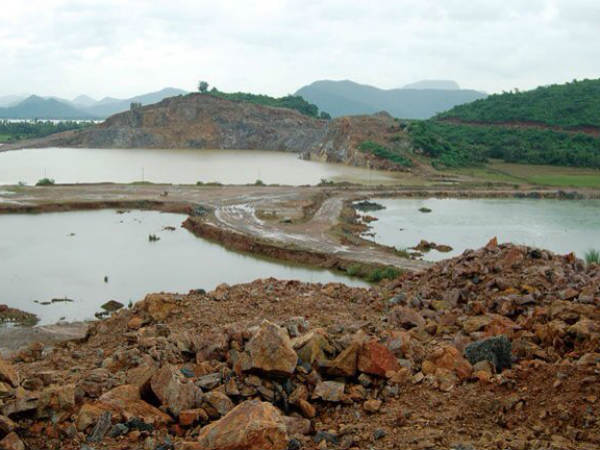 మిత్రధర్మాన్ని పాటిస్తున్నామంటూనే...