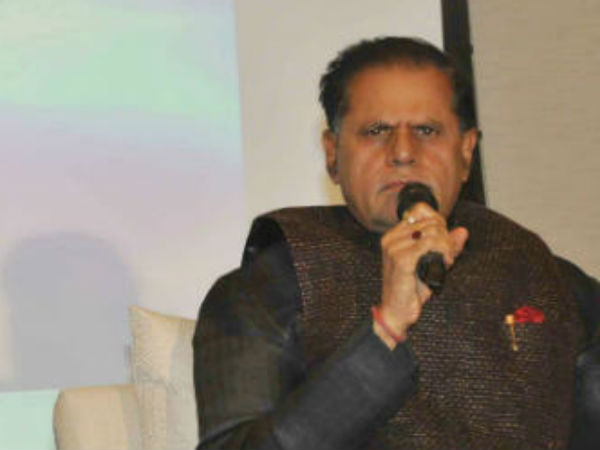 అక్కడి వాళ్లకు.. ఇక్కడ సన్మానమా?