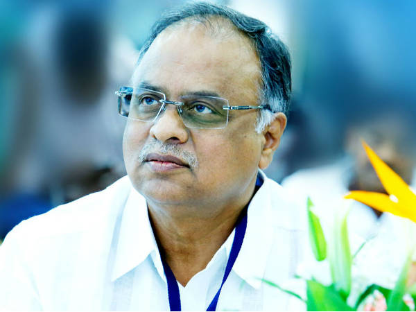 టీడీపీకి రెండు, వైఎస్సార్సీపీకి ఒకటి... టీడీపీకి రెండు, వైఎస్సార్సీపీకి ఒకటి...