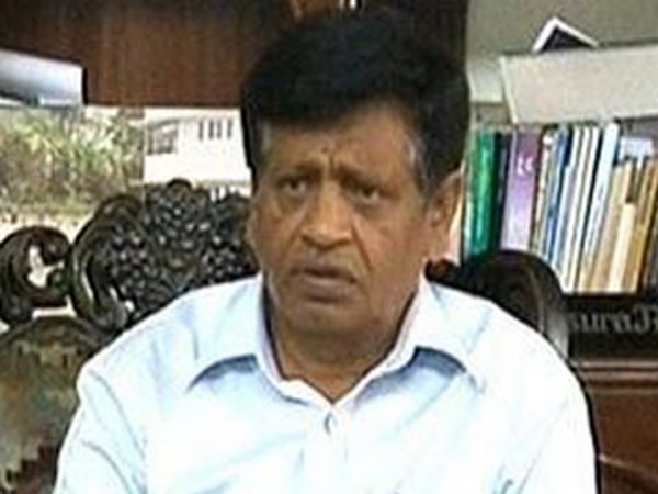 తండ్రి ముఖ్యమంత్రే కొడుకు సీఎం కావాలా