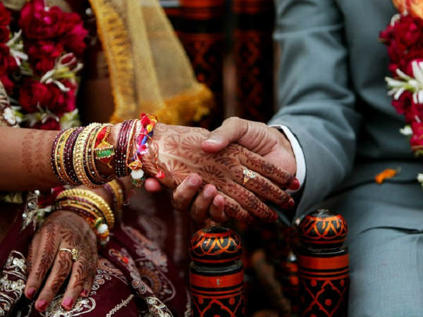  యువకులే లక్ష్యంగా..