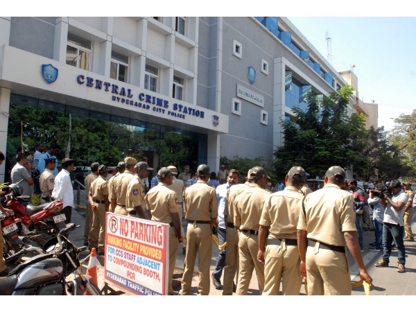 వర్మపై సంధించిన ప్రశ్నలివే..