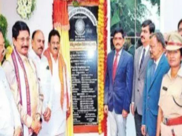 ప్రజాప్రతినిధులు కూడా...ఎసిబి పరిధిలోకి...