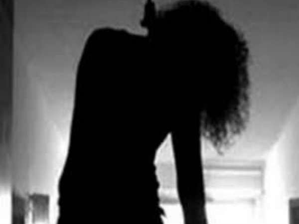 అప్పటికే చనిపోయింది...సూసైడ్ నోట్ రాసింది... అప్పటికే చనిపోయింది...సూసైడ్ నోట్ రాసింది...