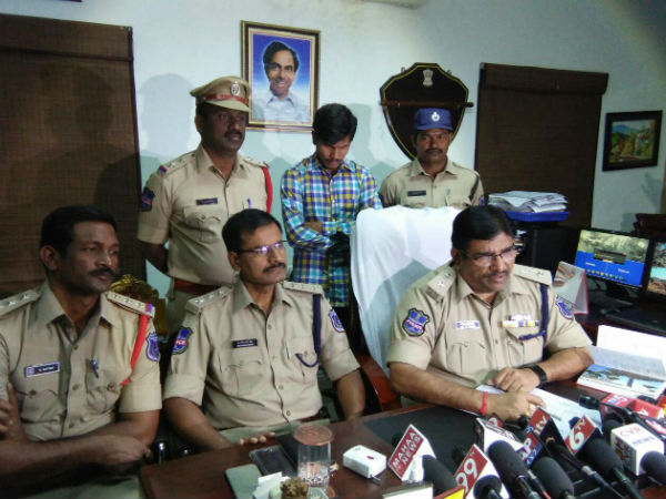 ఎస్ఐకి కూడా ప్రమేయం..