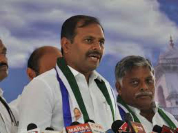 పరువు తీసింది బాబే.. పరువు తీసింది బాబే..