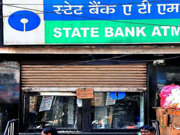 ఎటిఎంలు మూత...బ్యాంకుల్లో నో క్యాష్...