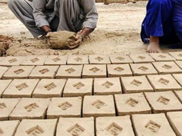 అధికారులకు పట్టదా?: