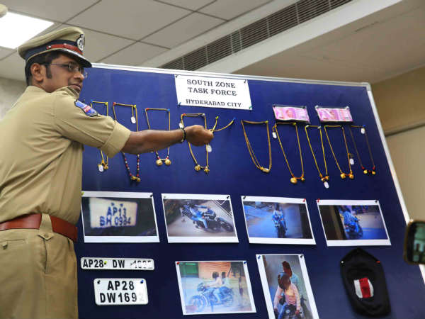  కొన్నాళ్లు ఆటో డ్రైవర్‌గా పనిచేశాడు