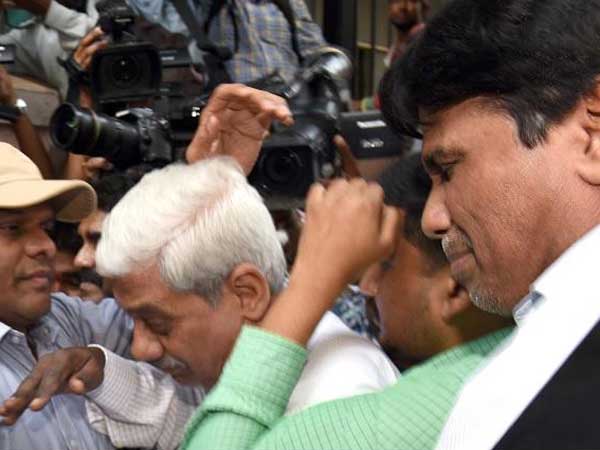 360 రోజులకు ఎల్వోయూలు జారీ చేసిన డీజీఎం 360 రోజులకు ఎల్వోయూలు జారీ చేసిన డీజీఎం