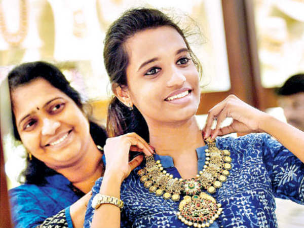 అంతర్జాతీయంగా ఏడు శాతం డిమాండ్ క్షీణత