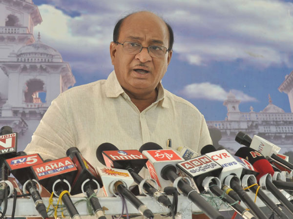  కేంద్రంపై బుచ్చయ్య చౌదరి వ్యాఖ్యలు