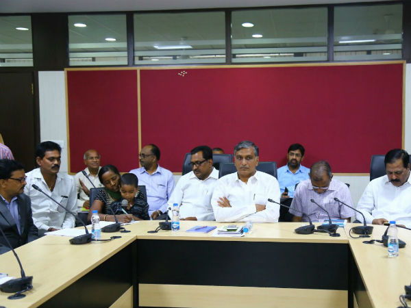 నేహాల్ తండ్రి చిరుద్యోగి