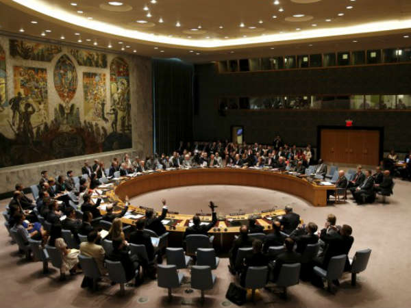 ఐక్యరాజ్యసమితి ఆంక్షలను అతిక్రమిస్తూ... ఐక్యరాజ్యసమితి ఆంక్షలను అతిక్రమిస్తూ...