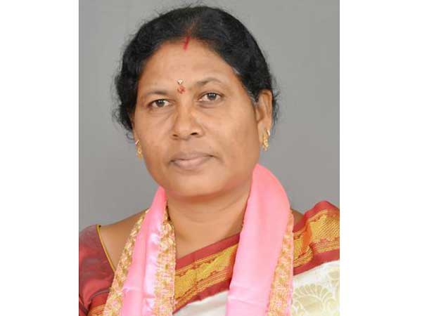 కోవా లక్ష్మికి షాక్