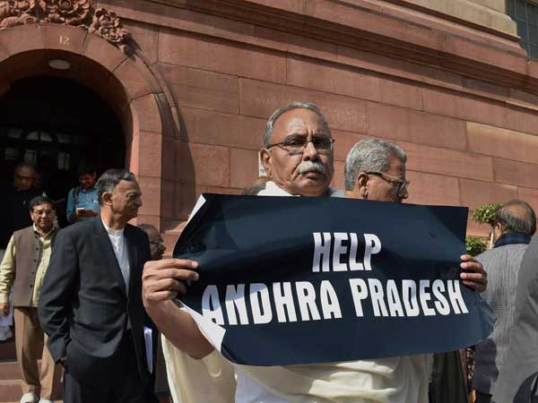 విభజన హామీలపై కేవీపీ