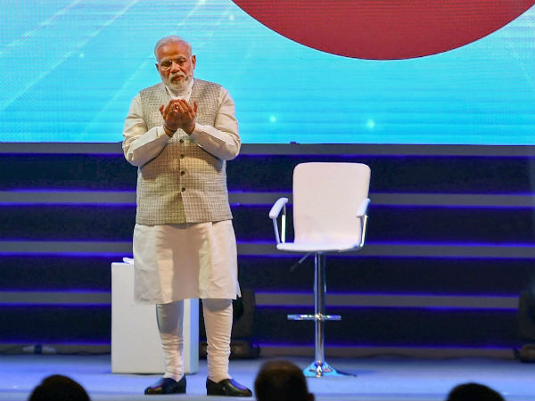 తమిళం అందమైనది.. కానీ మాట్లాడలేను.. తమిళం అందమైనది.. కానీ మాట్లాడలేను..