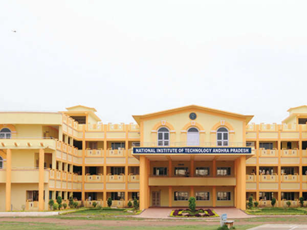 Raging in Tadepalligudem NIT.. 5 Students Suspended.. Huge Police Force in Campus Raging in Tadepalligudem NIT.. 5 Students Suspended.. Huge Police Force in Campus