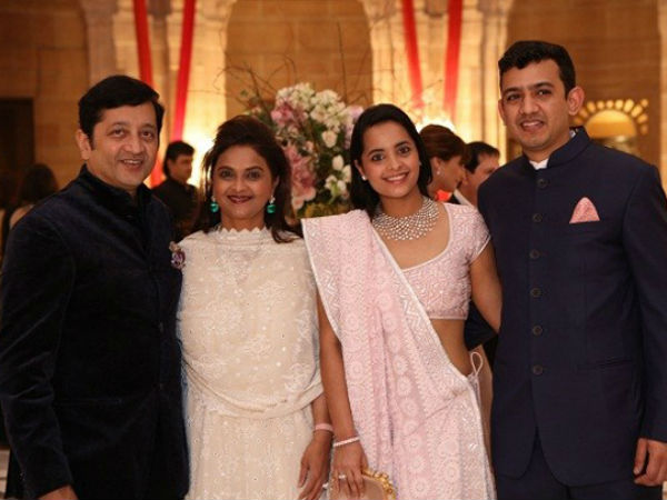 వజ్రాలు, రత్నాల వ్యాపారాన్ని జల్లెడ పడుతున్న సీబీఐ