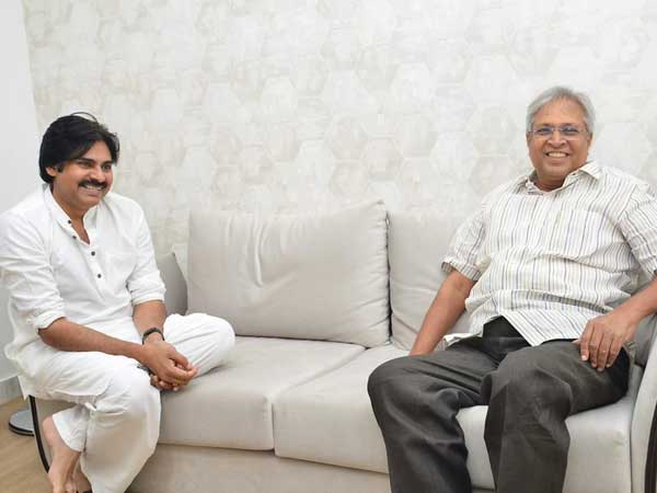 లెక్క తెల్చే పనిలో పవన్, అనూహ్య నిర్ణయానికి ముందే