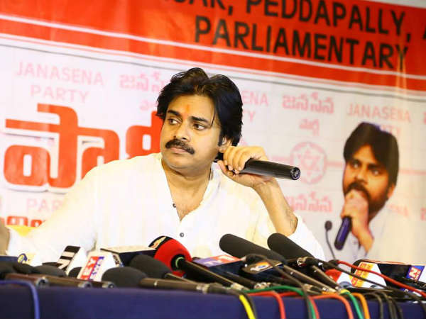  ప్రత్యేక హోదా విషయమై ఆందోళన