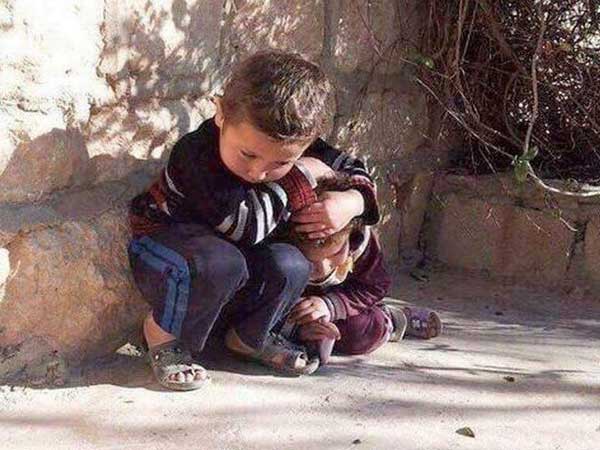  నలిగిపోతున్న పాపం పసివాళ్లు...