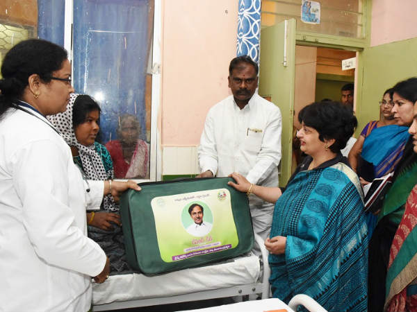 కేసీఆర్ కిట్ల పంపిణీ తదితర అంశాల పరిశీలన ఇలా