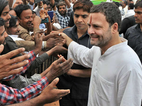 ఆరెస్సెస్ క్షమాపణ చెప్పాల్సిందేనన్న రాహుల్