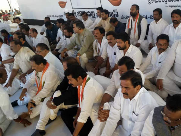 సీబీఐ విచారణ జరపాలి