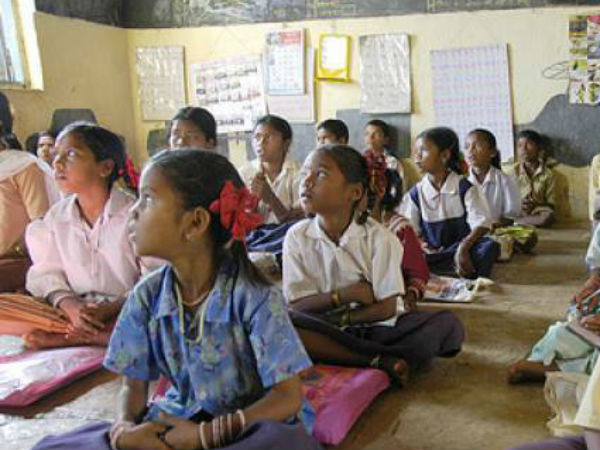 అత్యధిక డ్రాపౌట్లు ఉన్నాయని యువత ఆందోళన అత్యధిక డ్రాపౌట్లు ఉన్నాయని యువత ఆందోళన