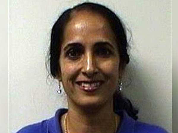 క్షణాల్లో అప్రమత్తమైన టీచర్..: