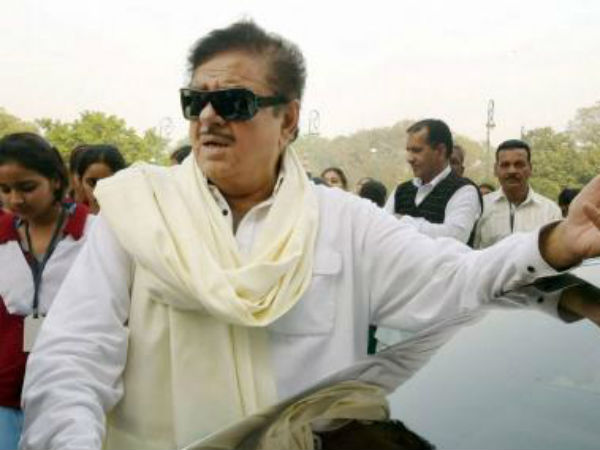 మీరేం చేశారని ప్రశ్న