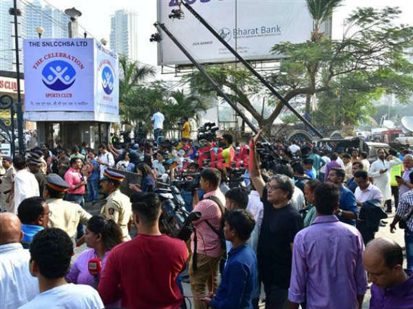 మీడియాకు ఆంక్షలు మీడియాకు ఆంక్షలు