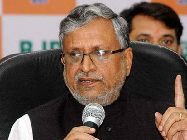 నెలాఖరులోగా వ్యాపారుల ఆందోళనపై జీఎస్టీ కౌన్సిల్‌కు నివేదిక