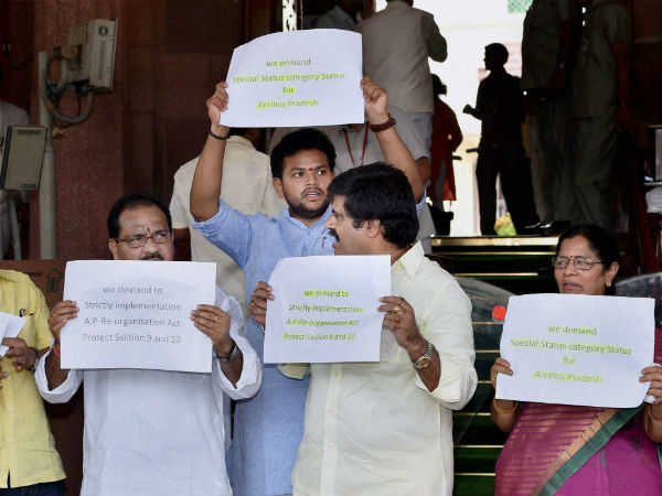 మేం మీ వెంటే ఉంటున్నాం