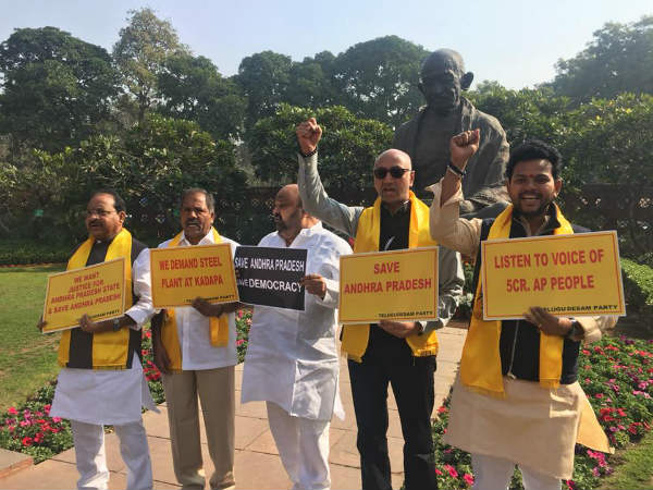 మాకు ఆ ఖర్మ లేదు మాకు ఆ ఖర్మ లేదు