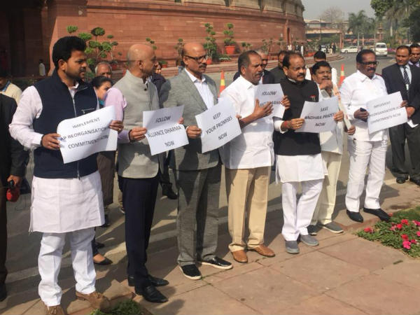 ఇలా చెబితే ప్రజలు నమ్మరు ఇలా చెబితే ప్రజలు నమ్మరు