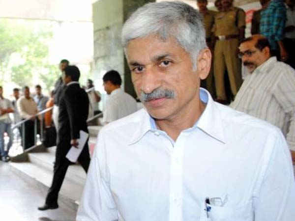 జైలుకే అధికారులను పంపుతాం