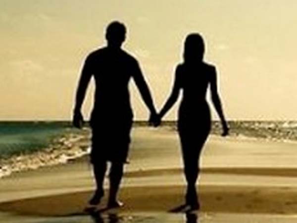 ప్రేమించి లోబర్చుకొన్నాడు